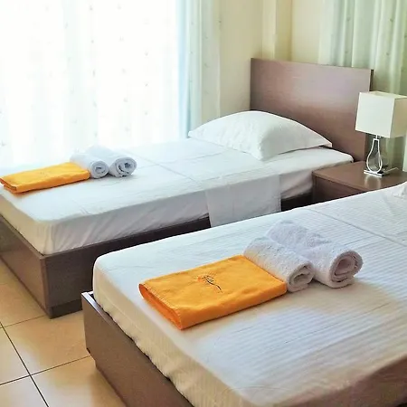 101 Mandritis Court * Larnaka