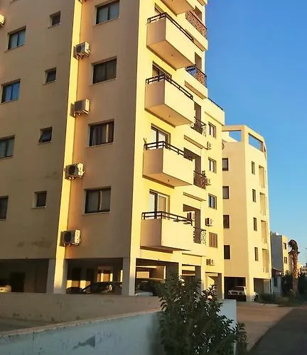 101 Mandritis Court * Larnaca